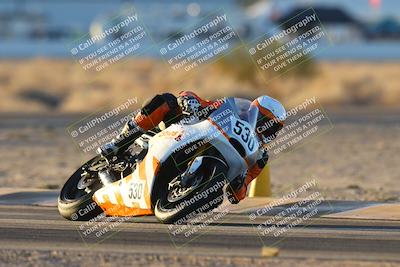 media/Nov-17-2024-CVMA (Sun) [[1fec520723]]/Race 18-Supersport Middleweight/